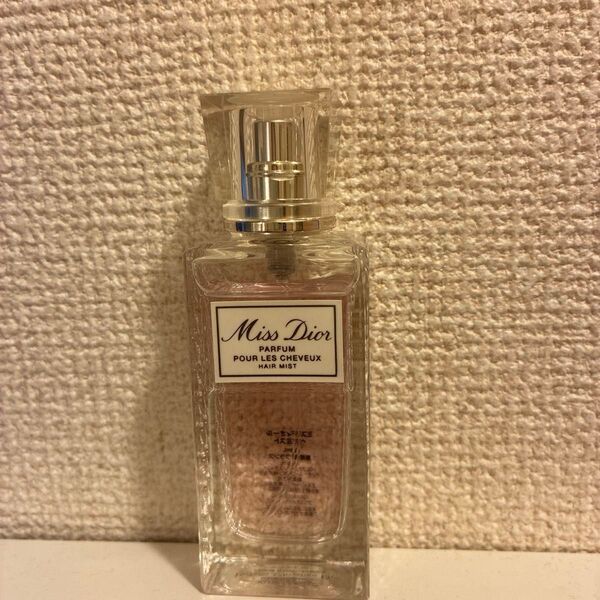 Dior ヘアミスト30 ml 残量2枚目参照