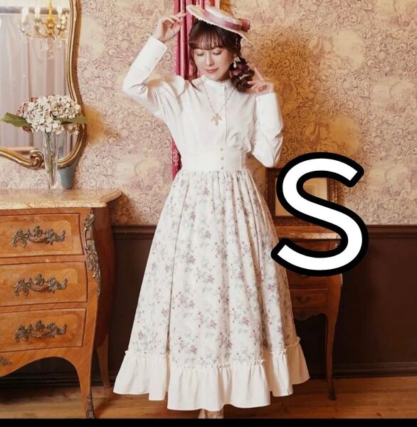 しまむら くる実コラボ グレイスフルスカート ホワイト Sサイズ ロリータ