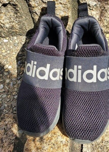 adidas 22cm スニーカー
