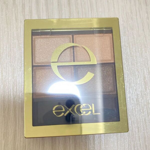 エクセル Excel スキニーリッチシャドウ (SR01 ベージュブラウン)アイシャドウ 新品未開封 シンプル 人気