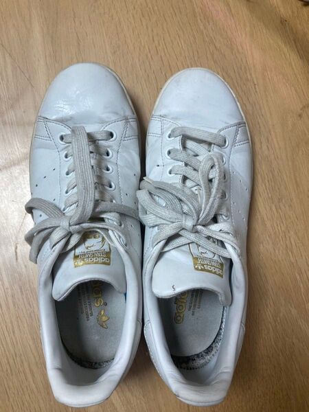 アディダス スタンスミス adidas