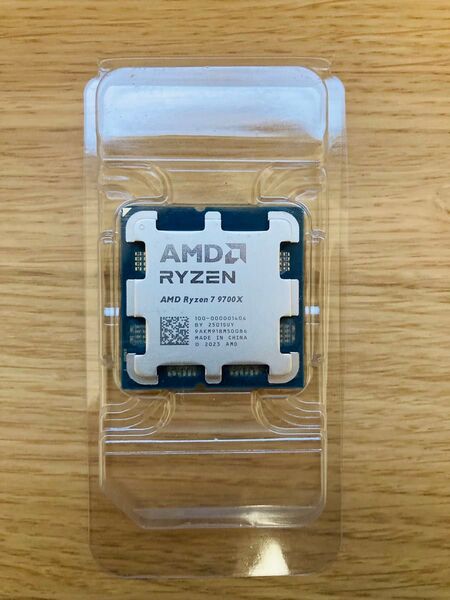 新品 AMD Ryzen 7 9700X 動作保証