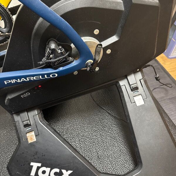 tacx neo ディスクブレーキ対応 11-28スプロケ付き11速