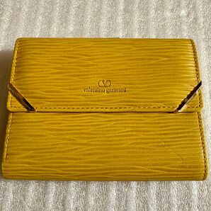 Valentino Garavani 三つ折り財布 イエロー