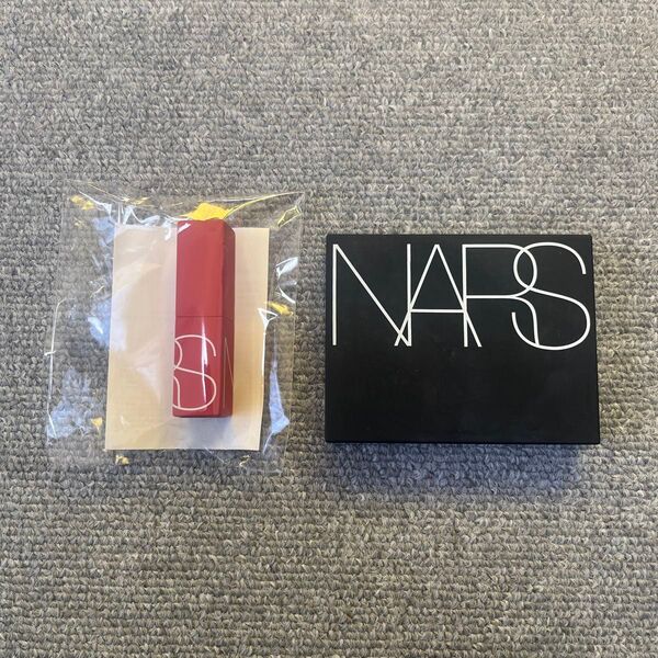 NARS ライトリフティングセッティングパウダー&パワーマットリップスティック