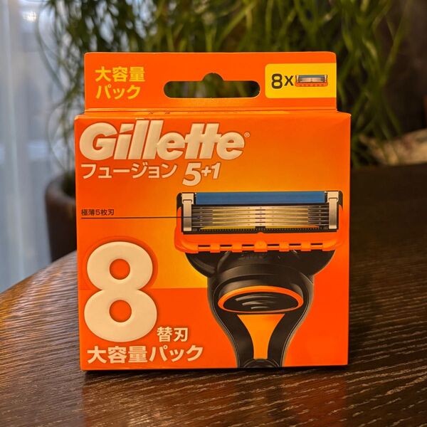 Gillette ジレット フュージョン 5+1 極薄5枚刃 大容量パック 8替刃【新品 未開封 1箱】