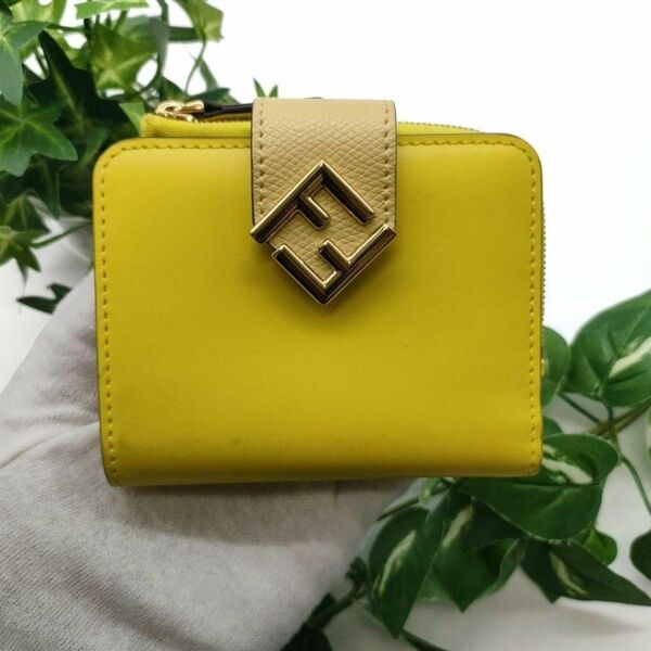 フェンディ 二つ折り財布 FFダイヤモンドウォレット レザー イエロー