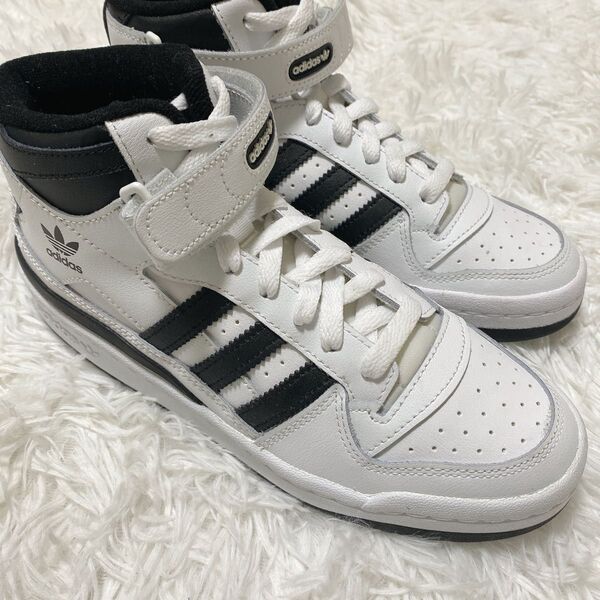 23.5cmフォーラムミッド アディダスオリジナルス adidas スニーカー