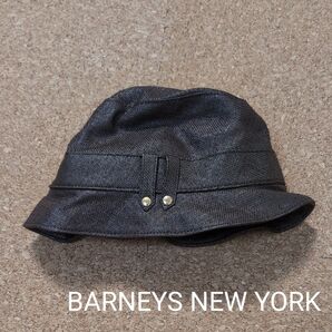 【未使用】BARNEYS NEW YORK(バーニーズ ニューヨーク) 帽子 こげ茶色 made in Italy レディース