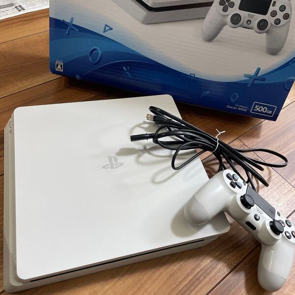 PlayStation 4 (PS4) ホワイト 500GB 本体