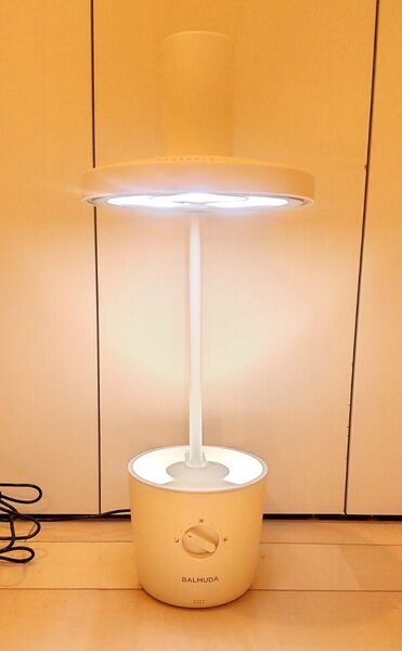 BALMUDA The Light 白 ホワイト スタンドライト デスクライト LED L01A-WH 照明 テーブルランプ