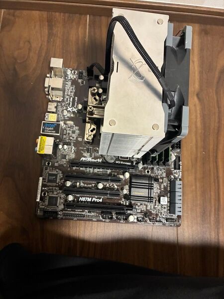 ASROCK マザーボード