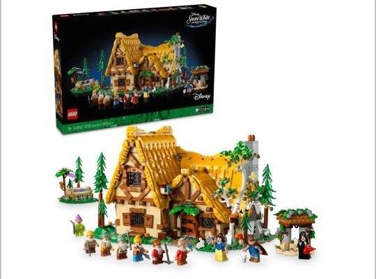 LEGO 43242 白雪姫と7人のこびとが住む森の家