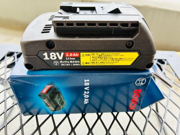Bosch Professional(ボッシュ) 18V 2.0Ah A1820LIB リチウムイオンバッテリー