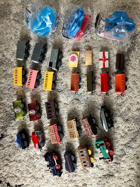 カプセルプラレール きかんしゃトーマス 貨車 ロレンツォ ベッペ ジーナ
