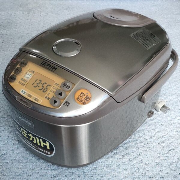 象印 ZOJIRUSHI 圧力IH炊飯ジャー 極め炊き NP-HP10