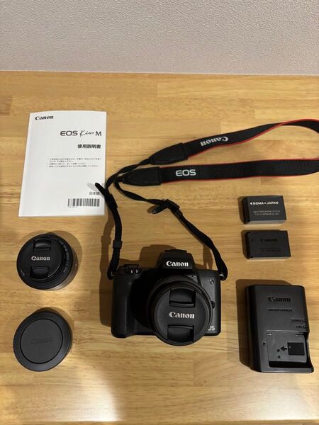 【極美品】Canon Kiss M ダブルレンズキット+社外バッテリー付属
