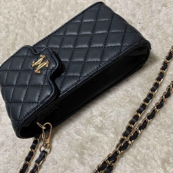 値下げしました!!美品☆ナイスクラップ ノベルティキルティング ミニショルダーバッグ スマホケース