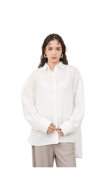 Mila Owenミラオーウェン 新品 フレンチリネンオーバーテールシャツ