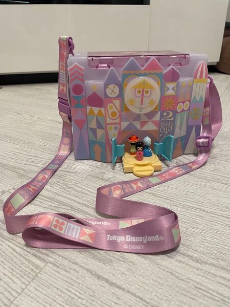 【レア】ディズニーポップコーンバケット イッツアスモールワールド