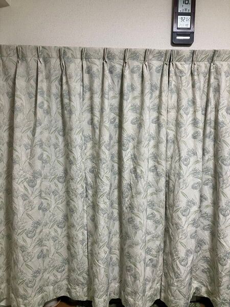 送料込♪美品!カーテン 幅110×丈170cm 2枚組 フック付き 洗濯可♪