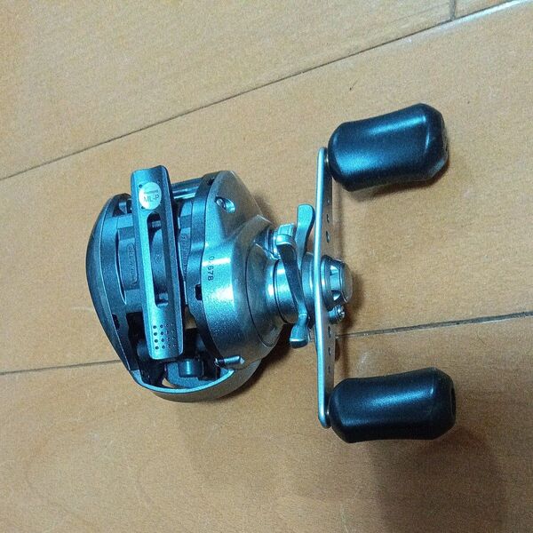 シマノ BASS ONE XT RIGHT HANDLE