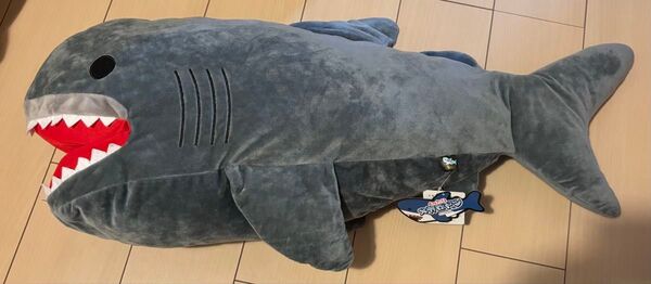 くったりメガロドン超BIG ぬいぐるみ