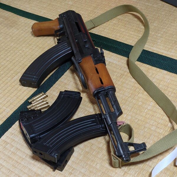 ハドソン AK47モデルガン 電動ガン用マガジン3つ