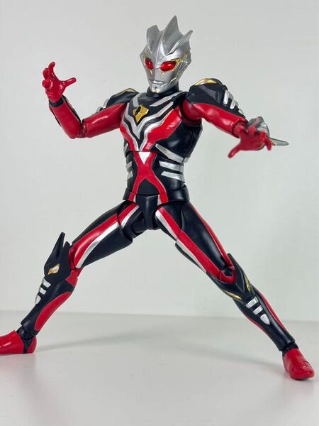 S.H.Figuarts ウルトラマン カスタム
