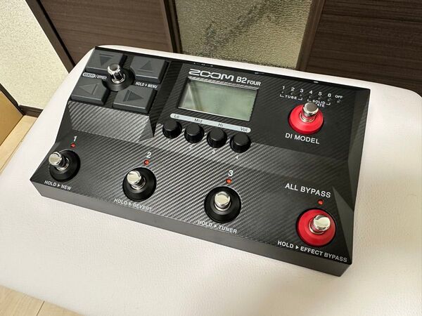 週末値下【美品】ZOOM B2 FOUR