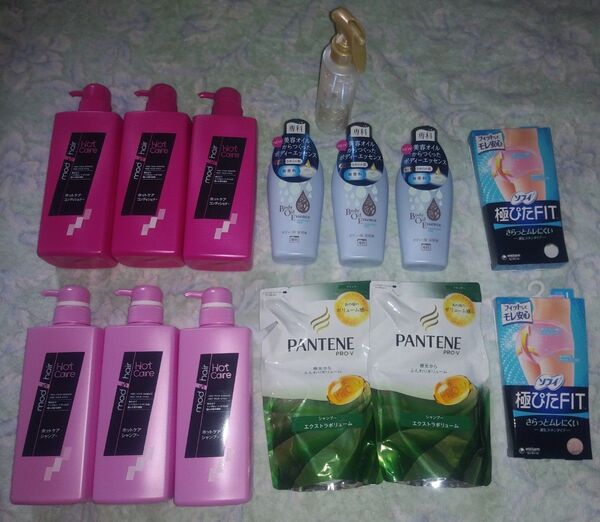 ヘアフレグランス1点使用済(残量多い) 他全て未使用 ソフィ極ぴたFIT 2点 専科 ボディ用 美容液 無香料 3点等