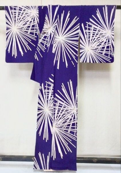 アンティーク着物 縮緬 正絹 菊 紫 袷 身丈147cm 裄64cm