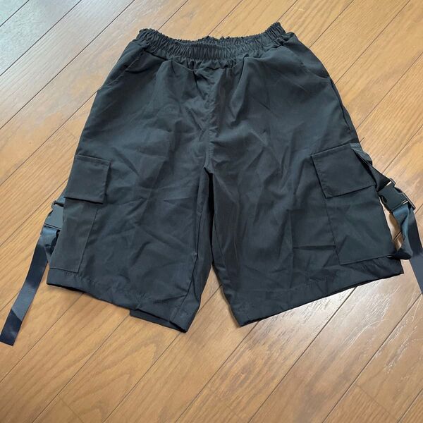 黒のショートパンツ カーゴパンツ風 サイズS ウエストゴム