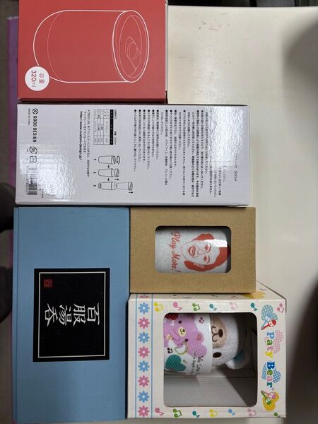 未使用品箱付き、タンブラー、2個。ぬいぐるみ付きのマグカップ、1個、湯呑 3個の6点セット!まとめ売り、バラ売り不可、匿名発送。