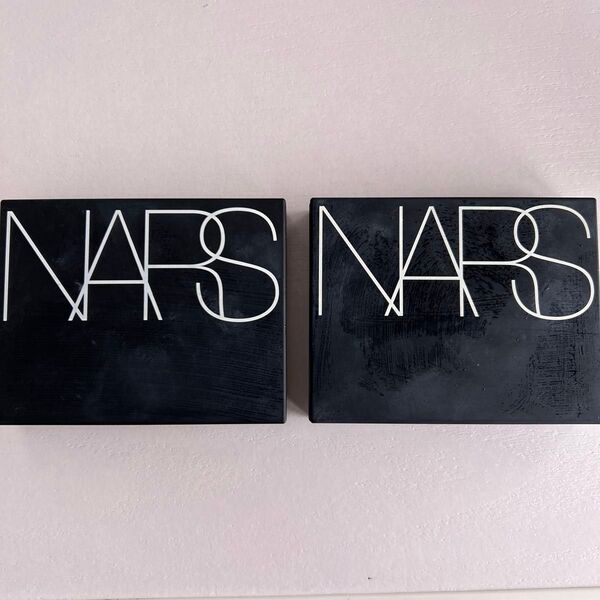 NARS ライトリフティングプリズマティックパウダー&ライトリフティングセッティングパウダーのセット