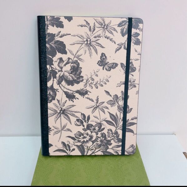新品【GUCCI】グッチ 人気 ノート ハーバリウム 花柄