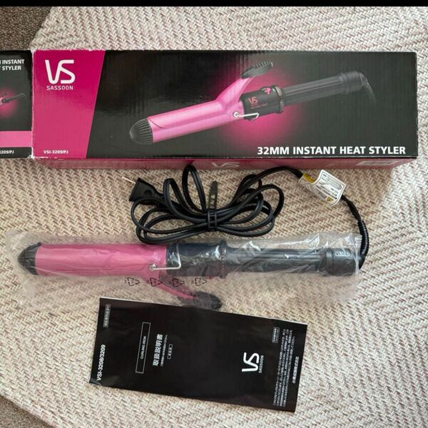 Vidal Sassoon ヴィダルサスーン VSI-3209 こてあるヘアアイロン ピンク 送料無料