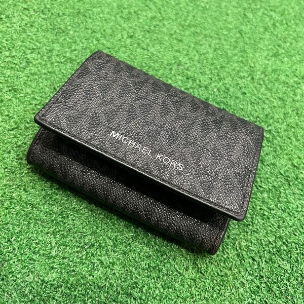 早い者勝ち!格安出品!MICHAEL KORS カードケース 状態良好 レザー