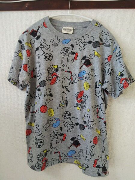 【スヌーピー】メンズM・半袖Tシャツ・キャラクターロゴ総柄グレー