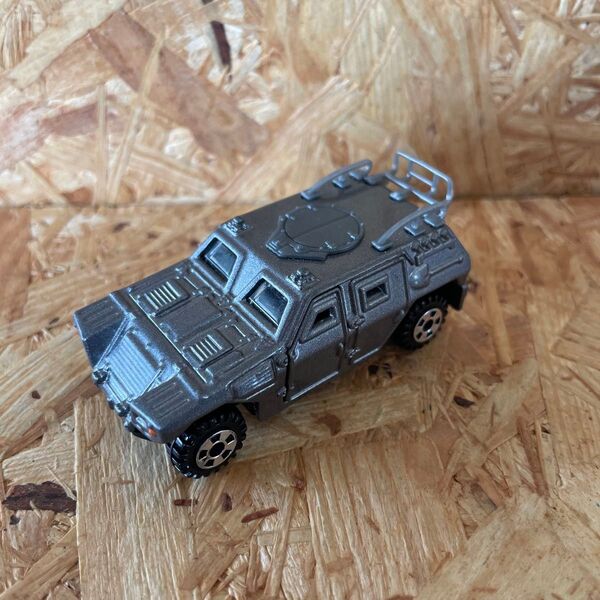 トミカ 自衛隊 軽装甲機動車 JSDF レアカラー