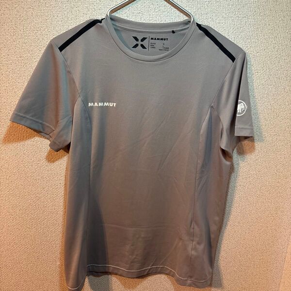 MAMMUT Tシャツ