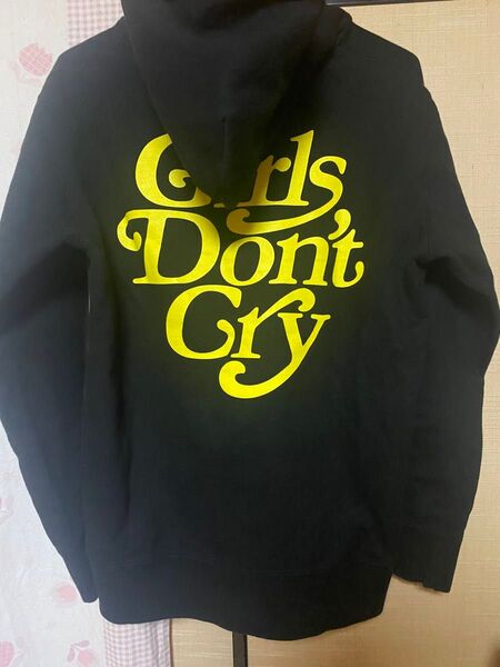 Girls don’t cry パーカー L