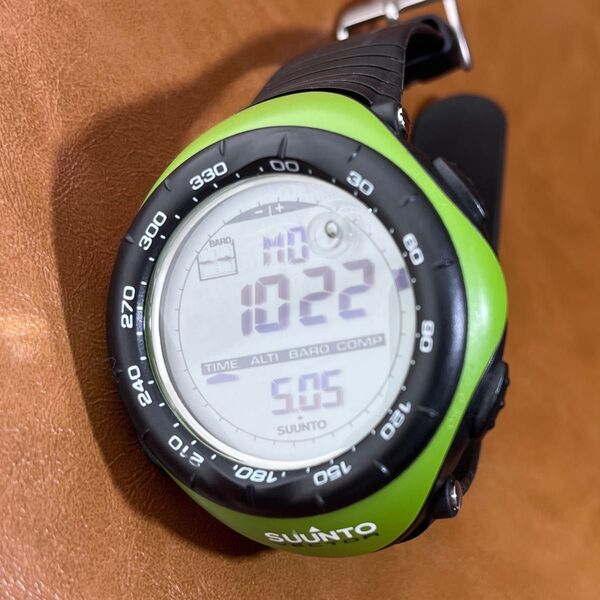 SUUNTO VECTOR グリーンライム スント ベクター 腕時計
