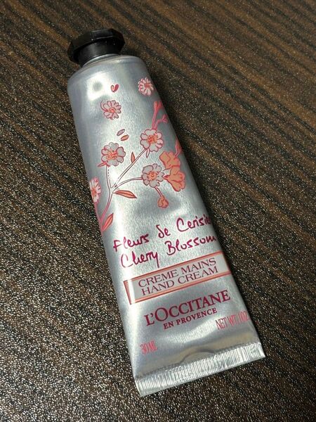 ロクシタン チェリーブロッサム ソフトハンドクリーム 30ml