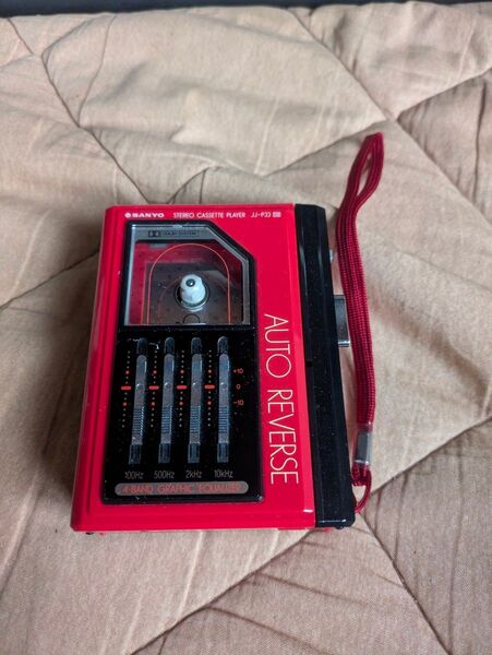 希少レア SANYO JJ-P33 RED カセットプレーヤー 動作OK品 昭和レトロ イコライザー搭載 Dolby NR 多機能