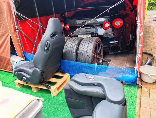 日産R35GT-R【禁煙車】 純正運転席シート ・座面下写真追加・