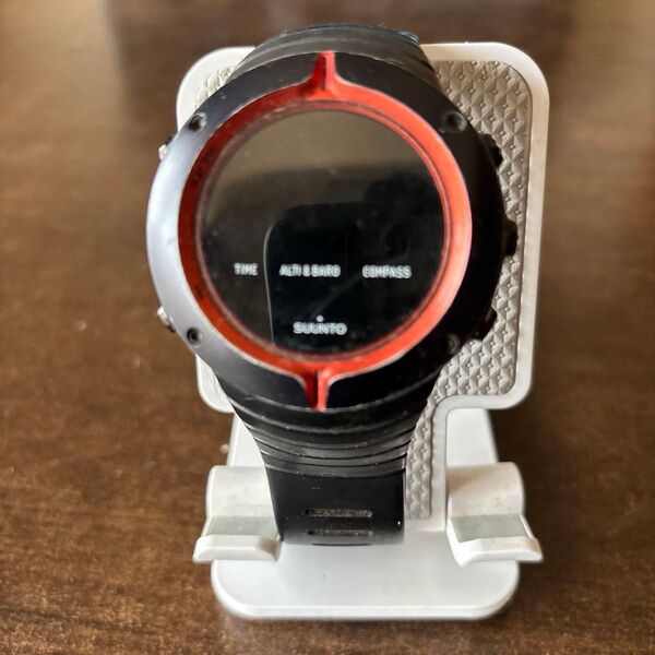 SUUNTO CORE レッド 電池なし 箱、説明書なし