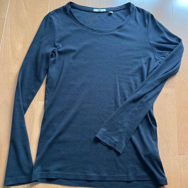 ユニクロ UNIQLO カットソー 長袖Tシャツ 黒 トップス