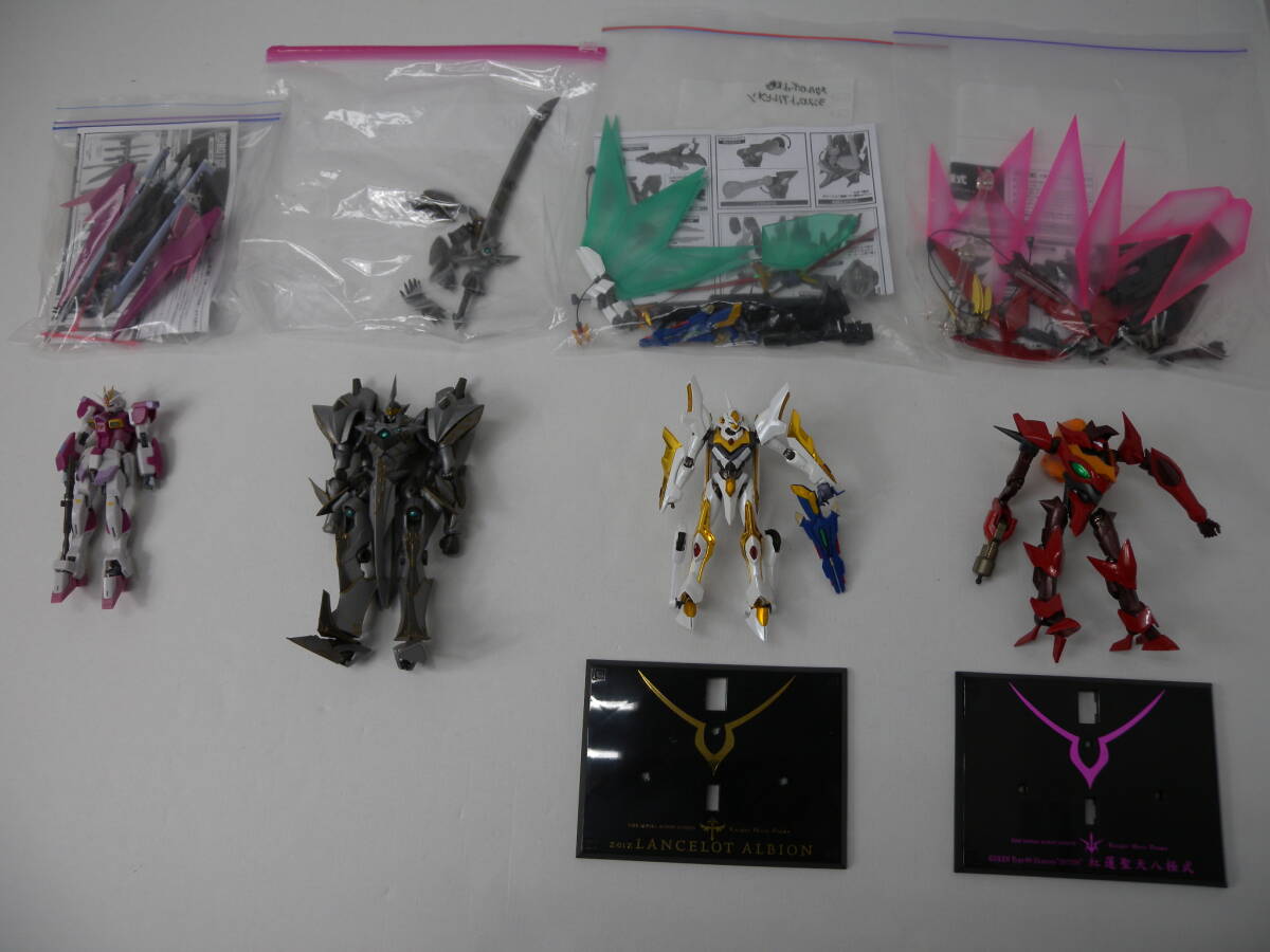 地球連邦初の量産型モビルスーツ！『機動戦士ガンダム』「ROBOT