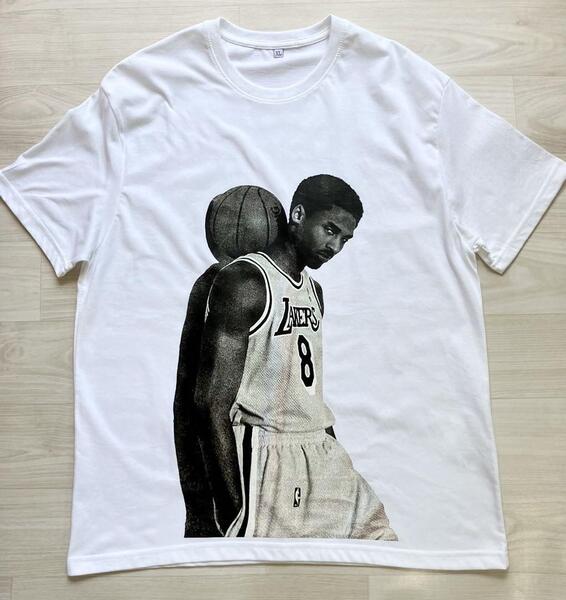 ★未使用品 NBA LAKERS コービー・ブライアント Tシャツ BRYANT ロサンゼルス・レイカーズ XL 美品 新品 ユニフォーム バスケ 白